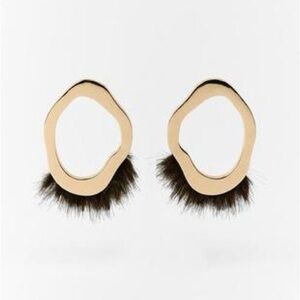 Zara gold-toned large abstract hoop earrings with dark faux fur trim, NWT